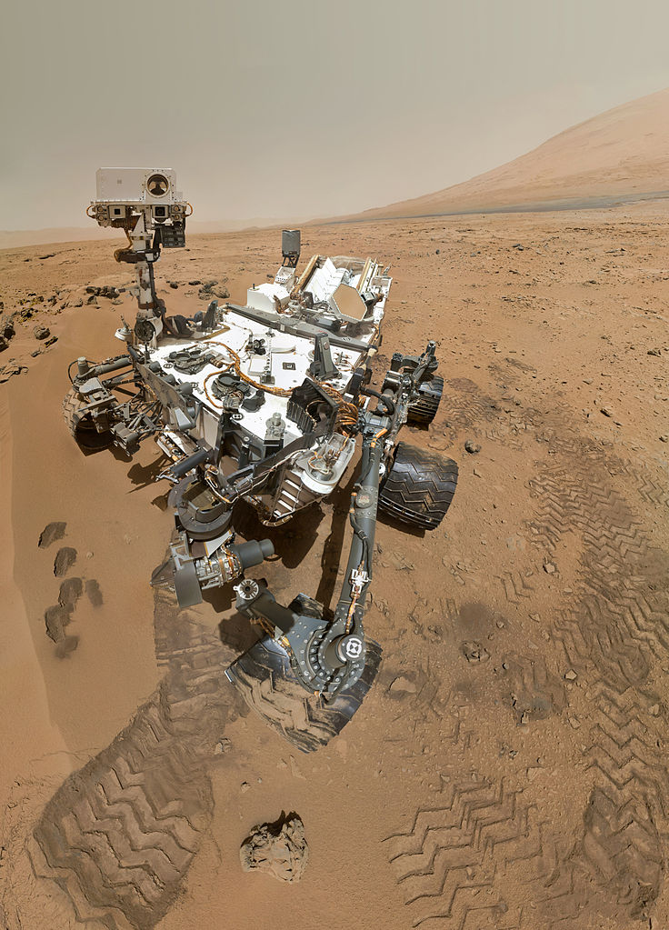 PIA16239_High-Resolution_Self-Portrait_by_Curiosity_Rover_Arm_Camera