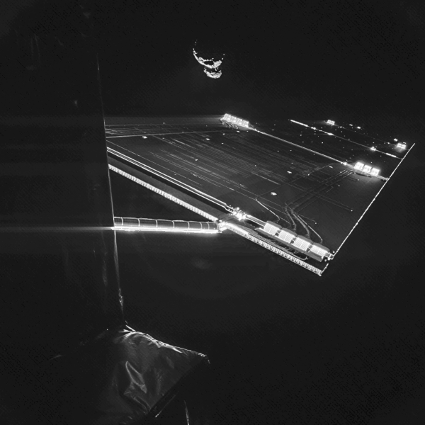 Rosetta_mission_selfie_at_comet-e1410372789496